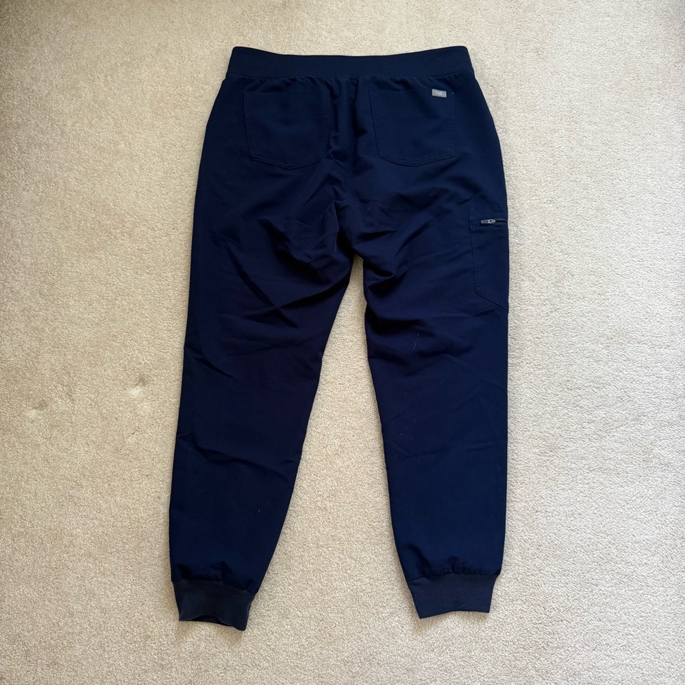 Figs Navy Zamora Jogger scrub pants - Picture 2 of 3